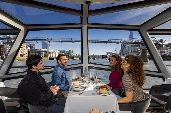 Croisière déjeuner sur la Tamise, deux plats